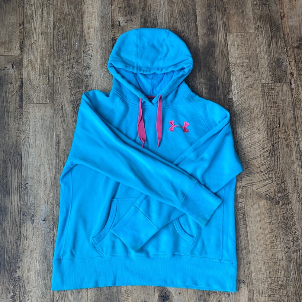 Under Armor Blue and Pink Sweatshirt Size L